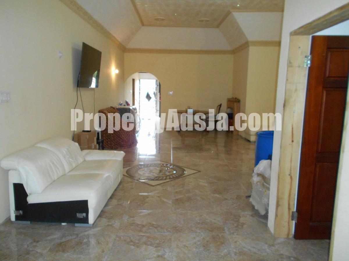 House For Sale in Four Paths, Clarendon Jamaica