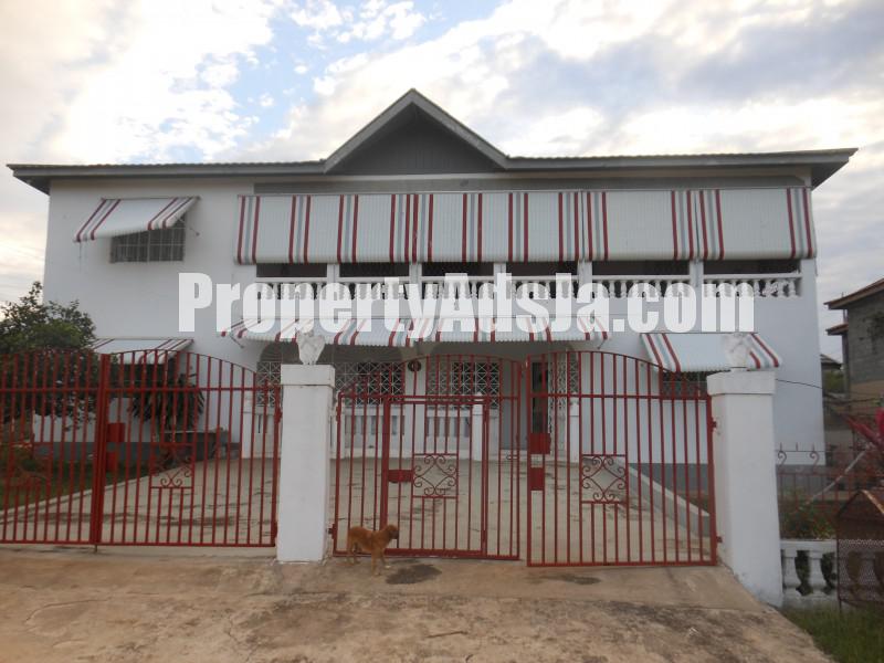 Townhouse For Rent in May Pen, Manchester Jamaica