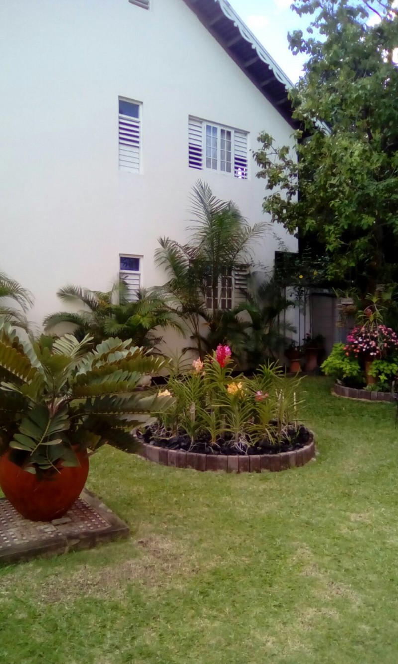 Townhouse For Sale in MANOR PARK, Kingston / St. Andrew Jamaica