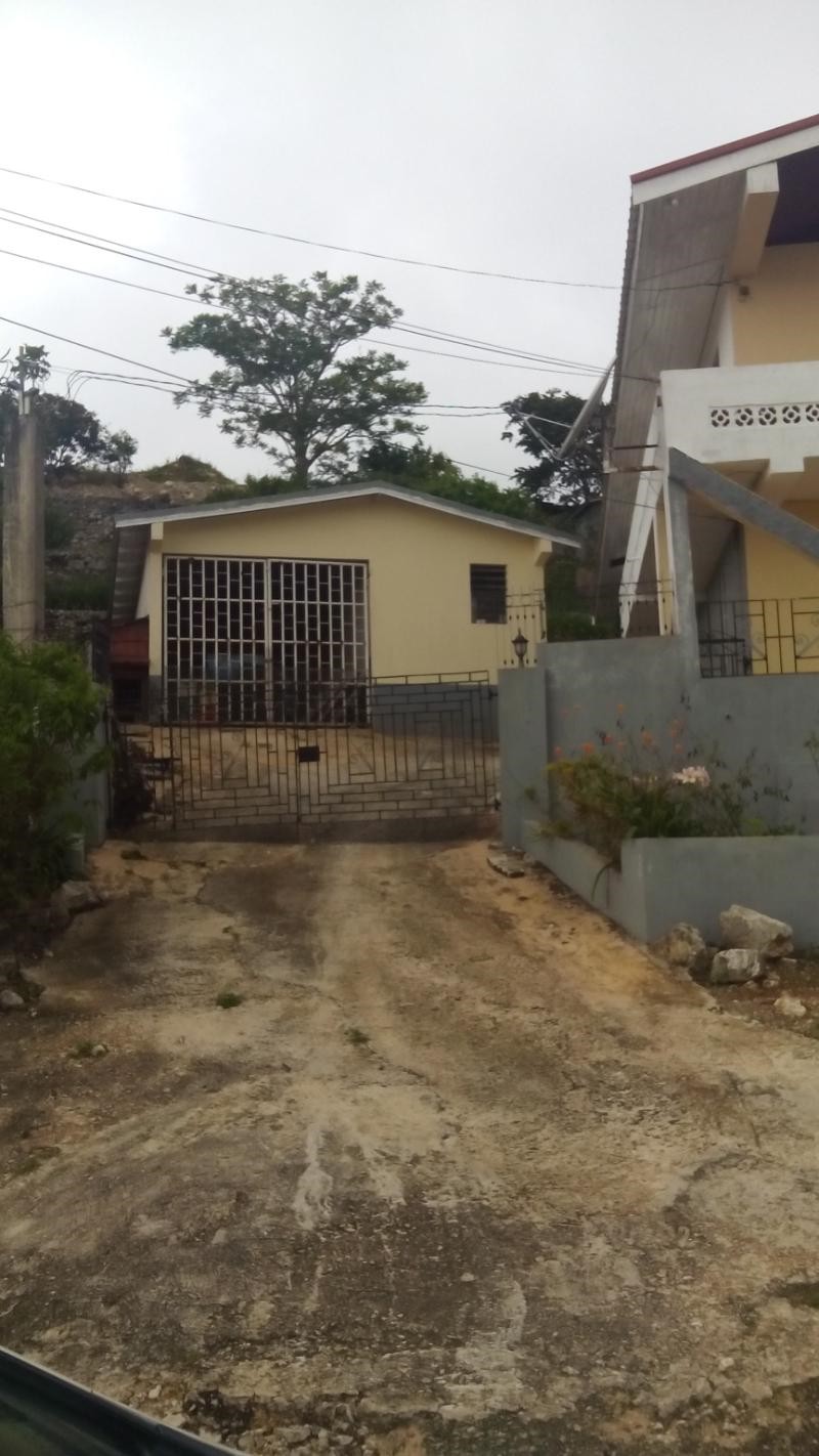 House For Sale in Christiana, Manchester Jamaica