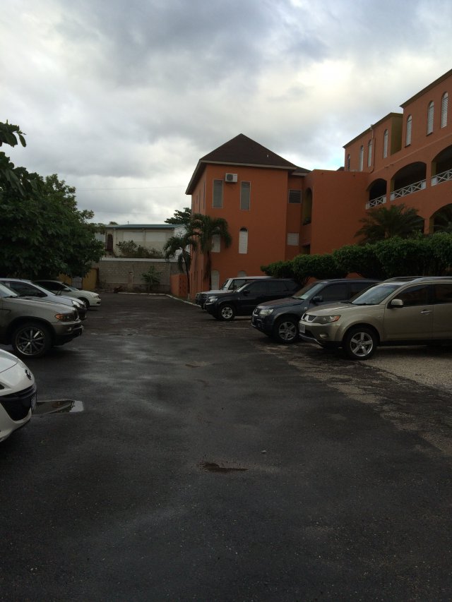 Apartment For Rent in CONSTANT SPRING RD, Kingston / St. Andrew Jamaica