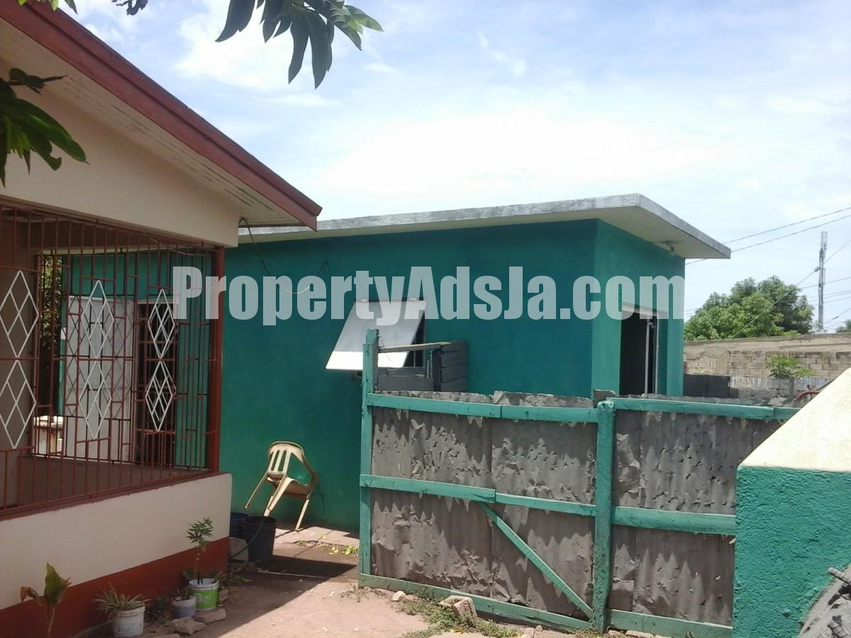 House For Sale in Greenwich Town, Kingston / St. Andrew Jamaica