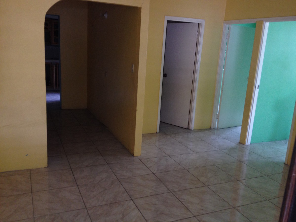 House For Rent in Pembroke Hall, Kingston / St. Andrew Jamaica