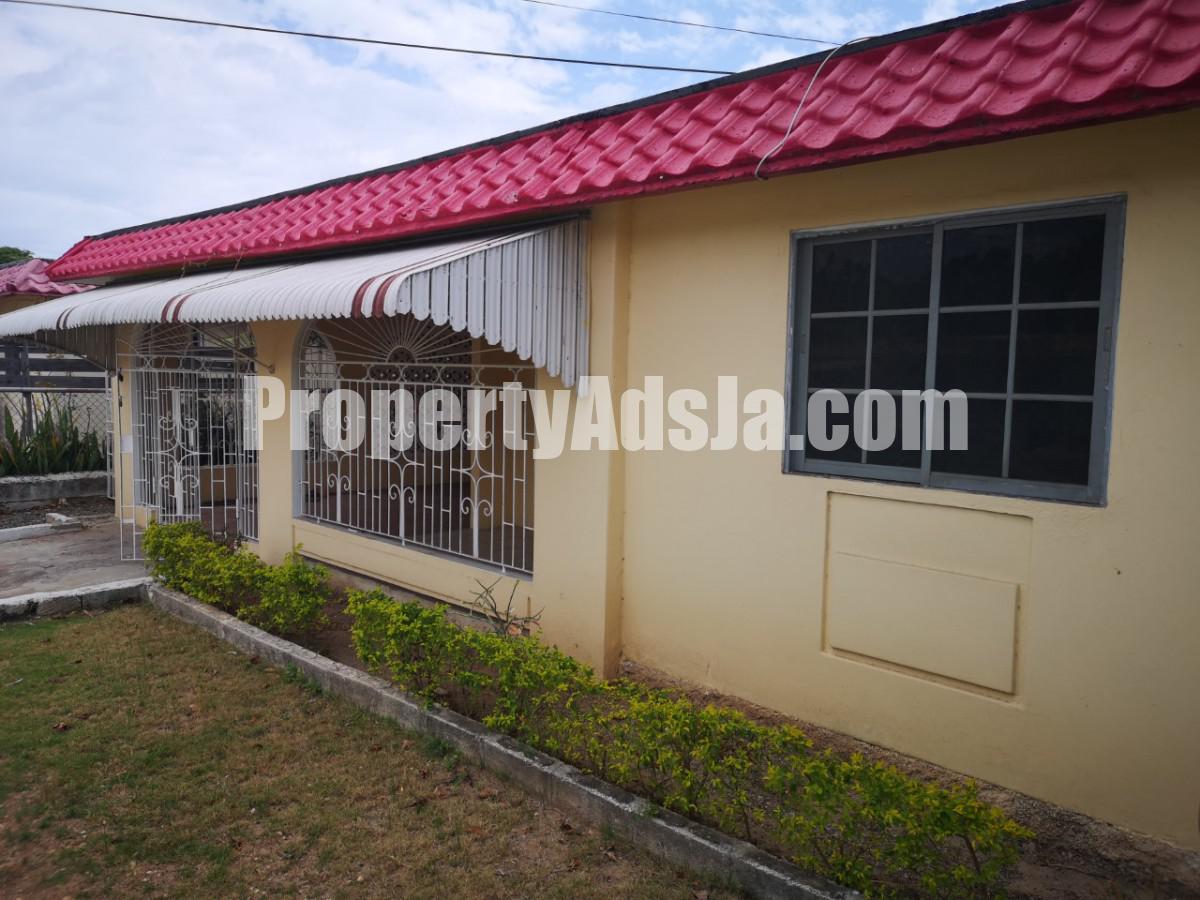 House For Rent in Portmore, St. Catherine Jamaica