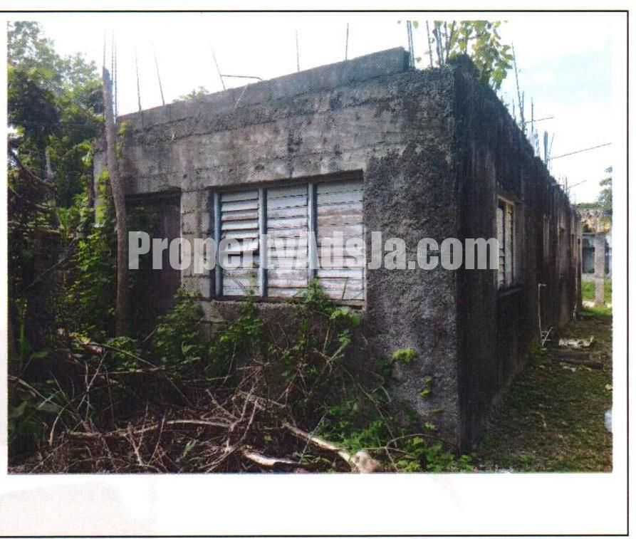 House For Sale in Three Hills, St. Mary Jamaica