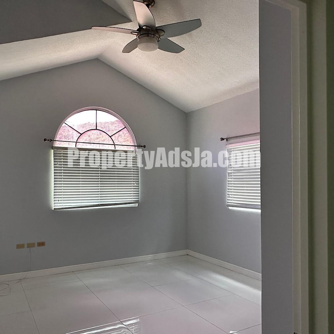 House For Rent in Caymanas Country Club Phase 1, St. Catherine Jamaica