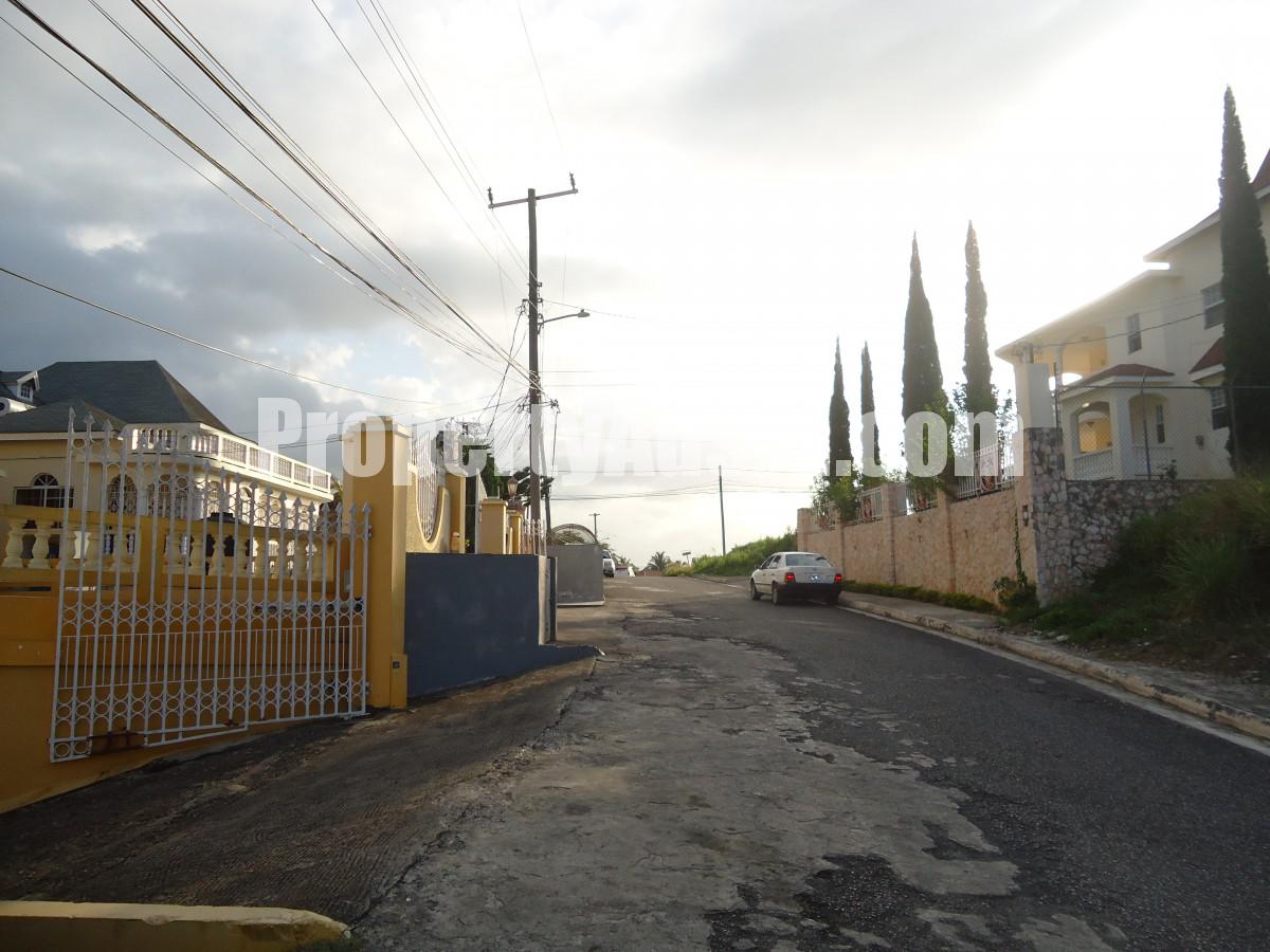 House For Sale in MONTEGO BAY, St. James Jamaica