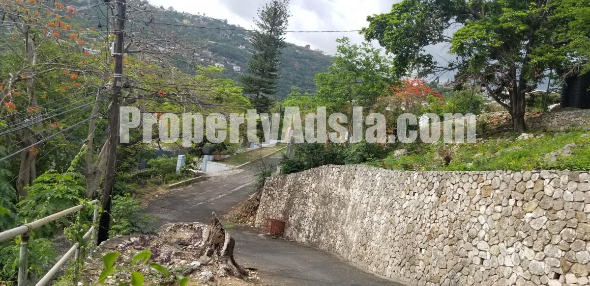 House For Sale in Havendale Heights, Kingston / St. Andrew Jamaica