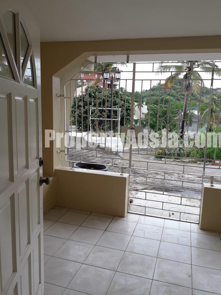 House For Rent in St Jago Heights, St. Catherine Jamaica