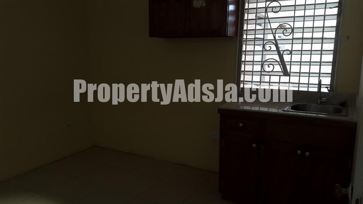 Apartment For Rent in Mona Kgn 6, Kingston / St. Andrew Jamaica
