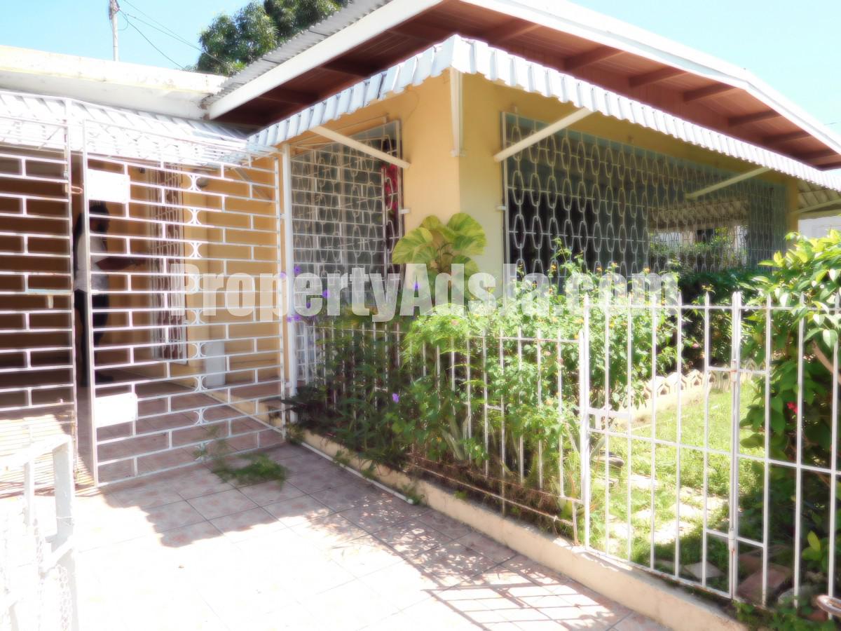 House For Sale in Hughenden, Kingston / St. Andrew Jamaica