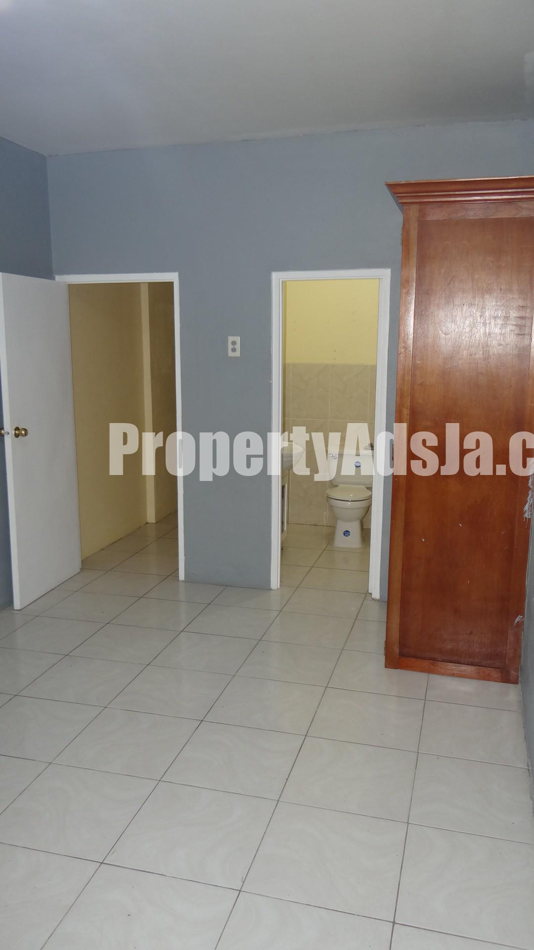 House For Rent in Pembroke Hall, Kingston / St. Andrew Jamaica