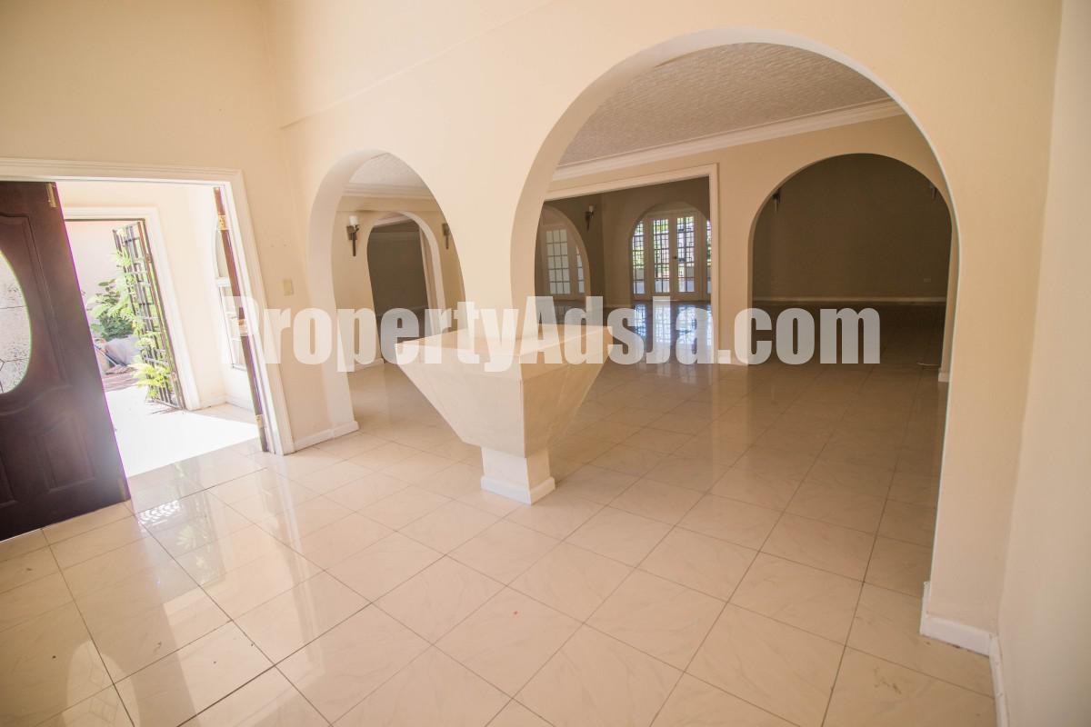 House For Sale in Cherry Gardens, Kingston / St. Andrew Jamaica