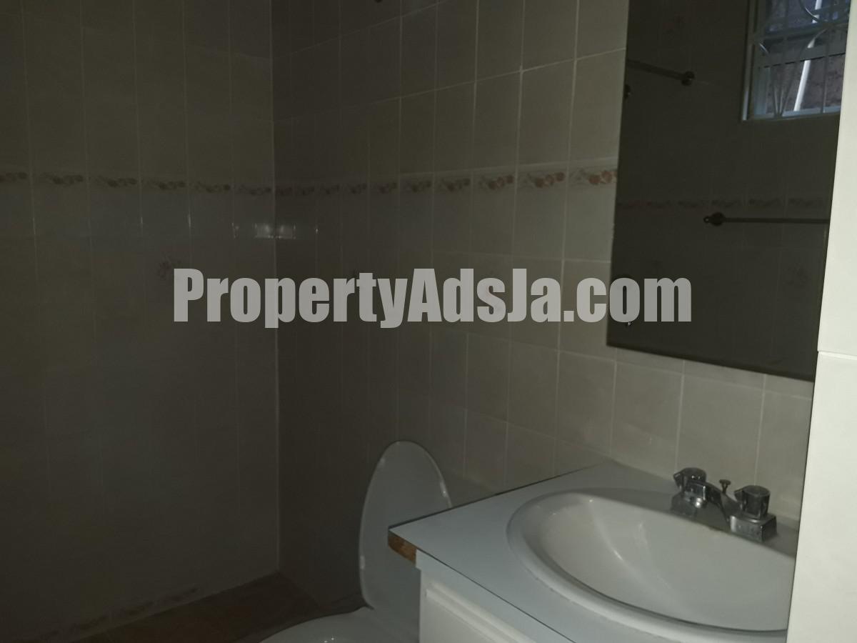 Flat For Rent in Caledonia Meadows, Manchester Jamaica