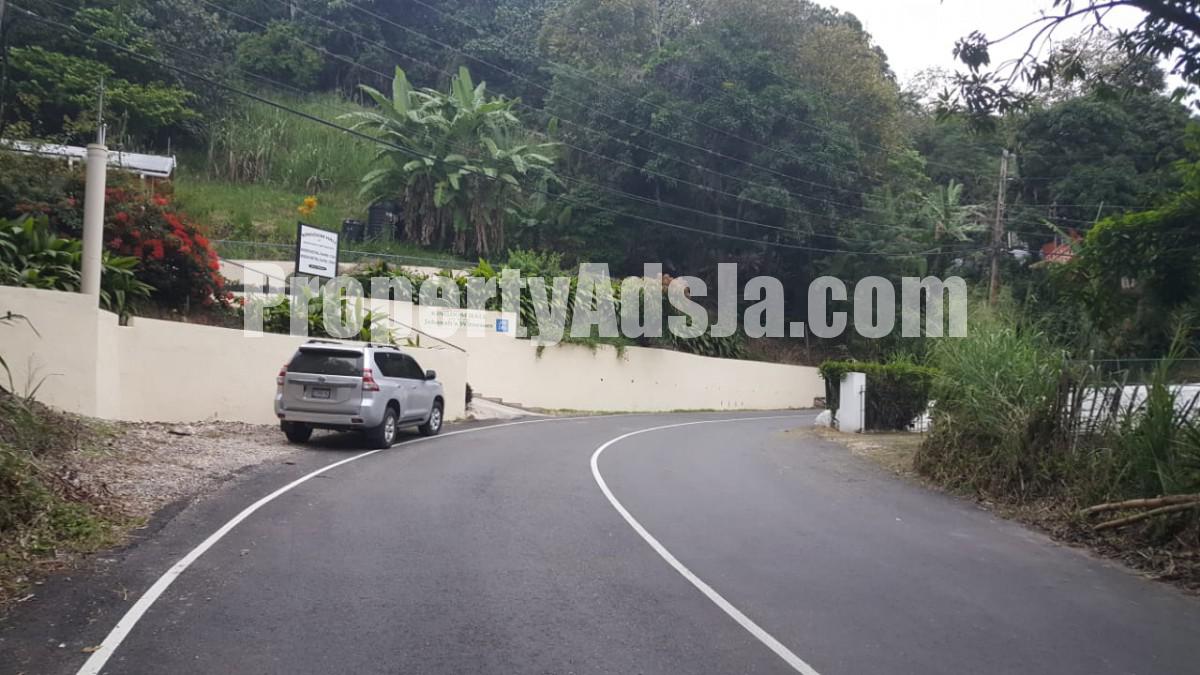 House For Sale in Irish Town, Kingston / St. Andrew Jamaica