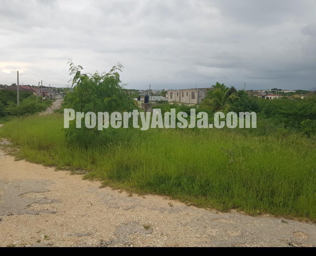 Residential lot For Sale in Mineral Heights, Clarendon Jamaica
