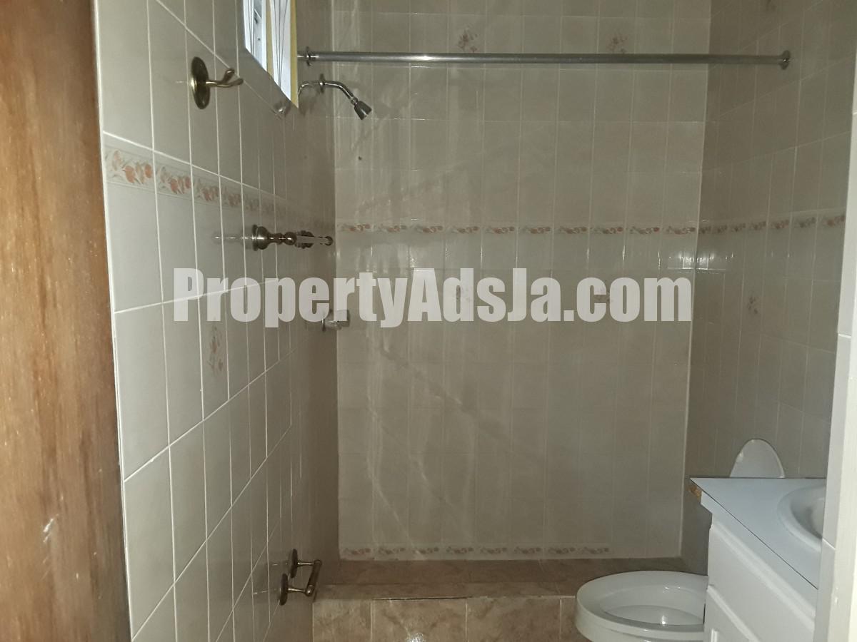 Flat For Rent in Caledonia Meadows, Manchester Jamaica