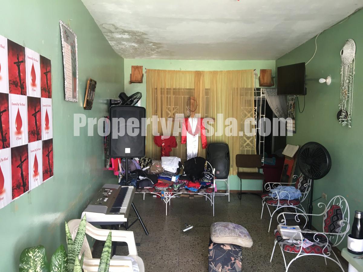 House For Sale in Spanish Town, St. Catherine Jamaica