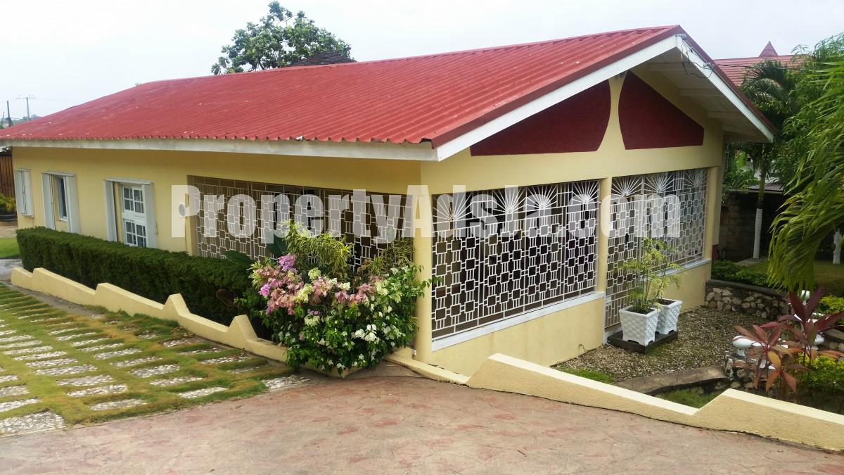 House For Sale in Boscobel, St. Mary Jamaica
