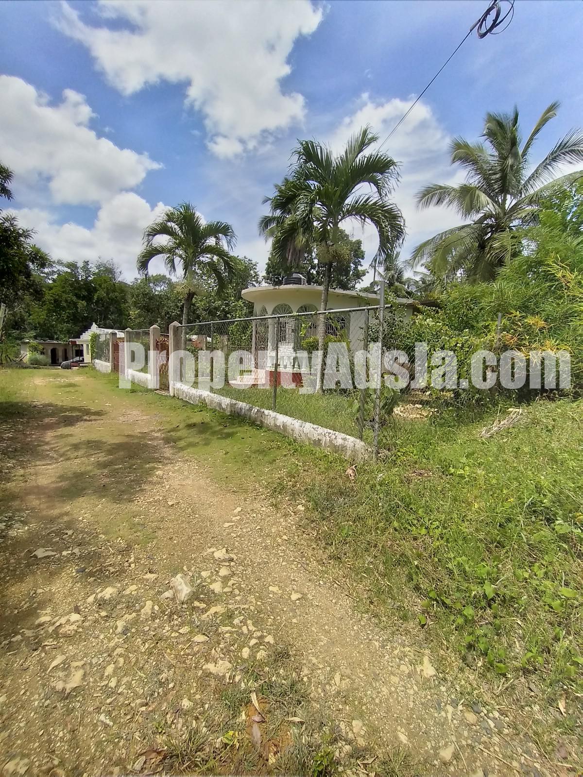 House For Sale in Linstead, St. Catherine Jamaica