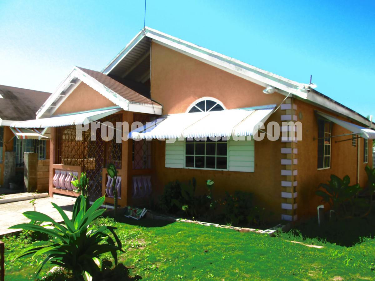 House For Sale in OLD HARBOUR, St. Catherine Jamaica