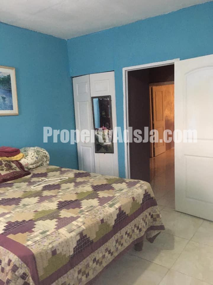 House For Sale in Osbourne store, Clarendon Jamaica