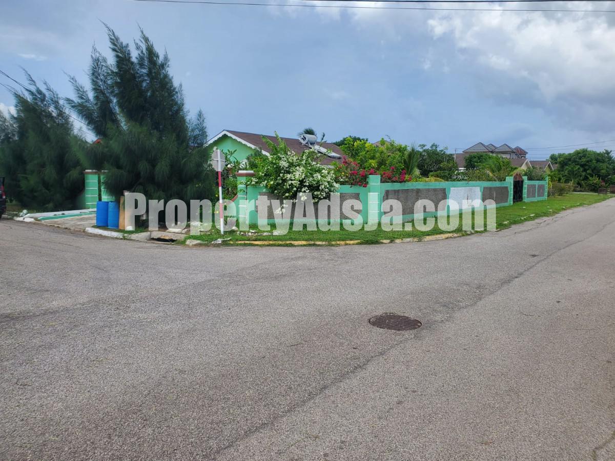 House For Sale in New Harbour Village, St. Catherine Jamaica
