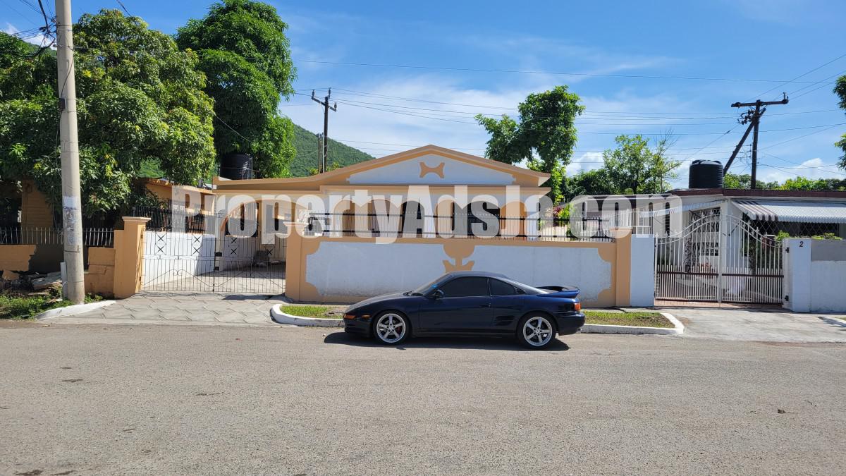 House For Sale in DUHANEY PARK, Kingston / St. Andrew Jamaica
