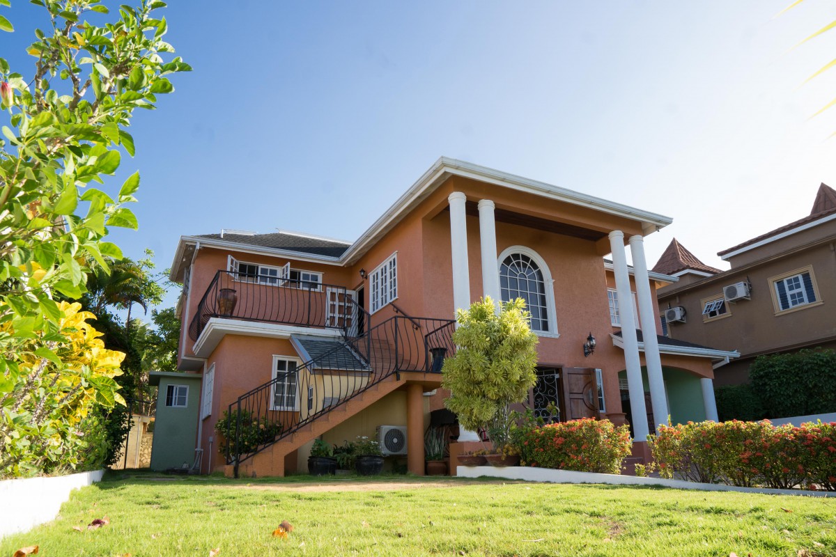 House For Sale in Vista Del Mar, St. Ann Jamaica
