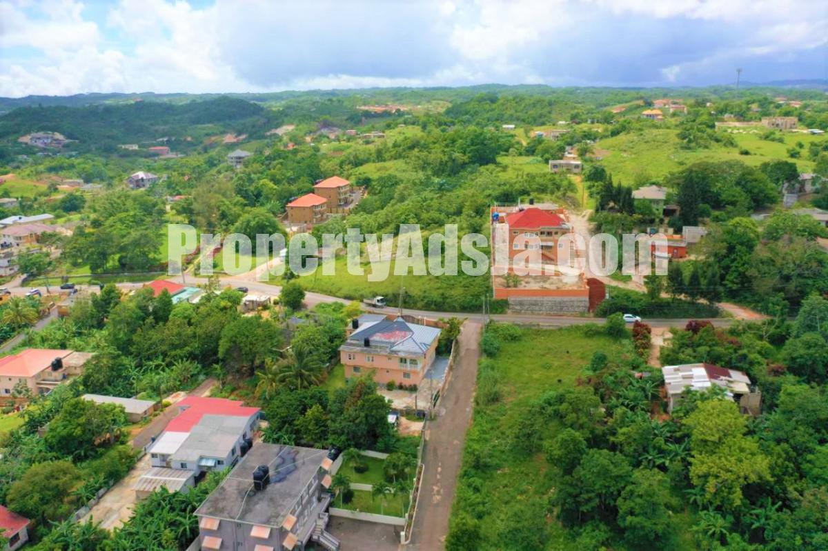 House For Sale in Hillside, Manchester Jamaica