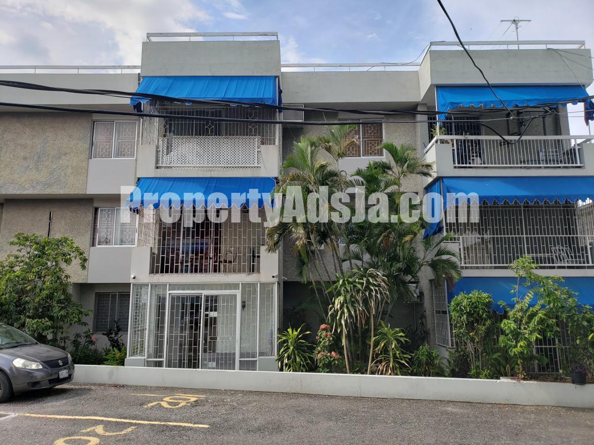 Apartment For Sale in Kingston 5, Kingston / St. Andrew Jamaica