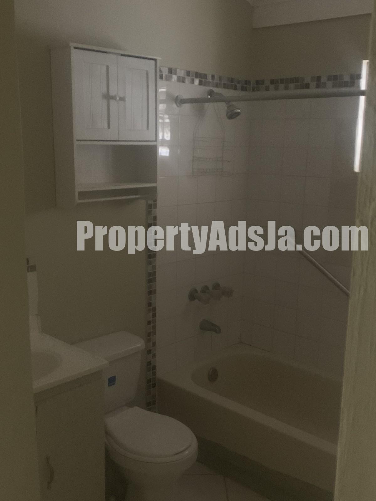 Apartment For Rent in Coopers hills Redhills, Kingston / St. Andrew