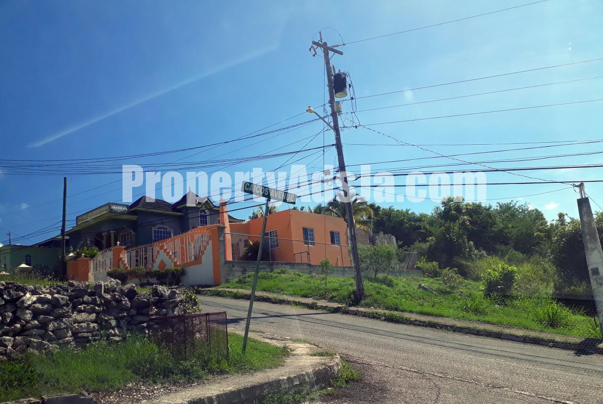 House For Sale in Cornwall Court, St. James Jamaica