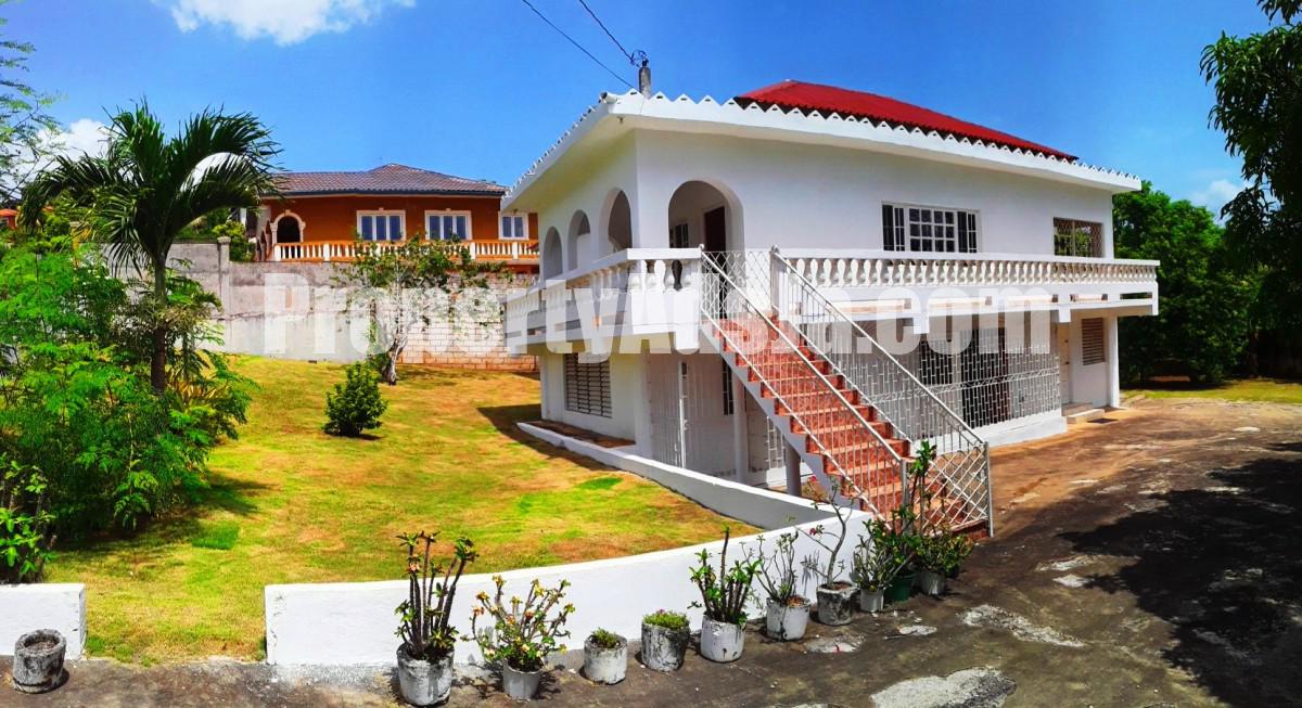 House For Sale in Santa Cruz, St. Elizabeth Jamaica