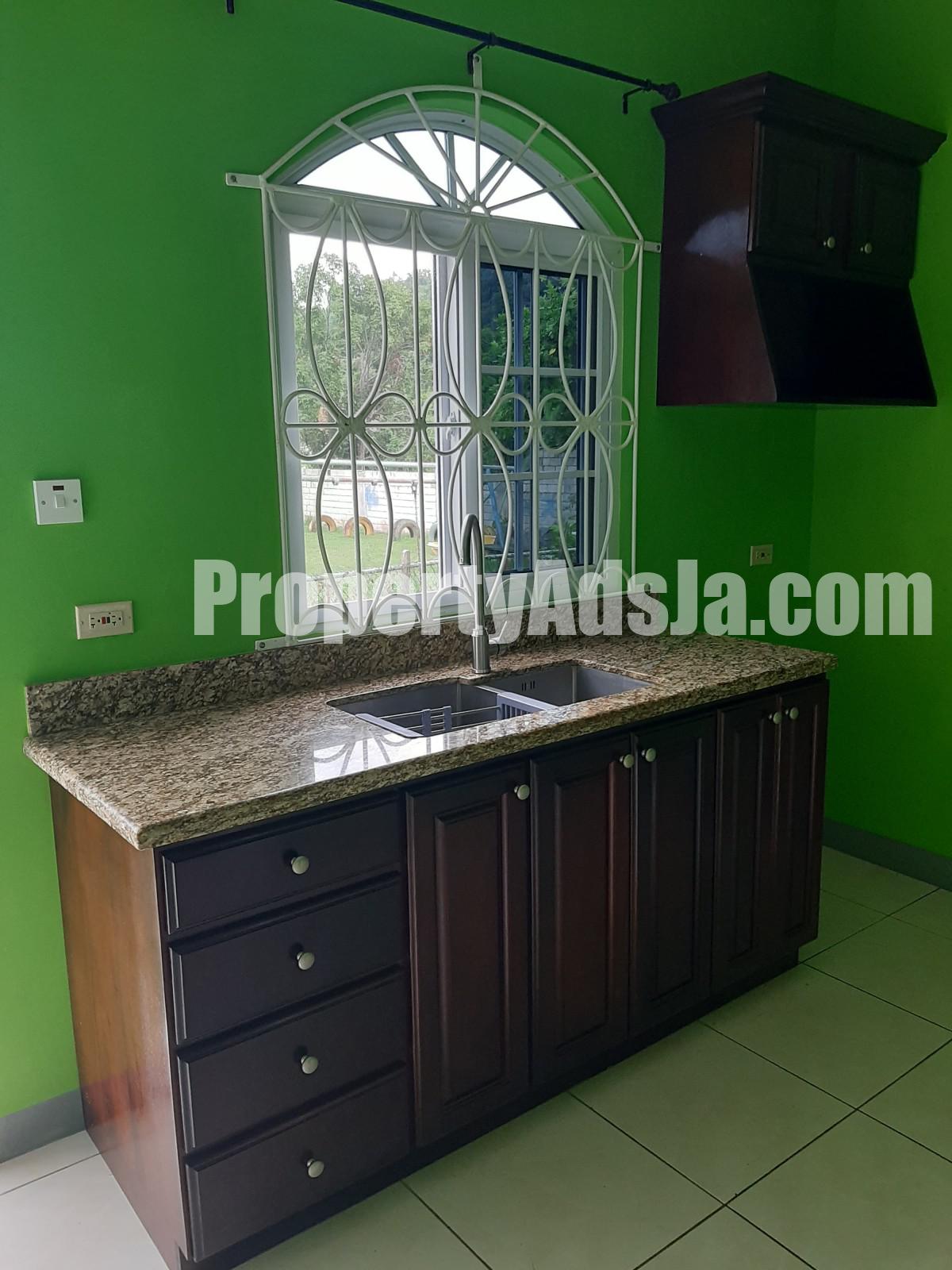 Flat For Rent in Great Pond Ocho Rios, St. Ann Jamaica
