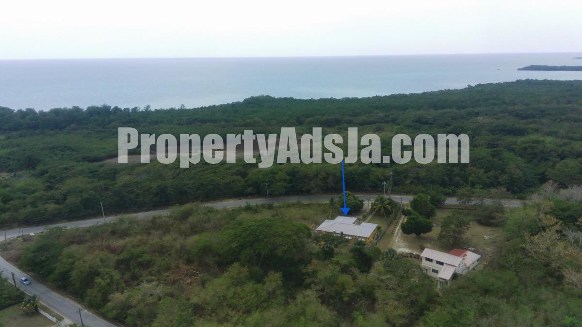 House For Sale in Black River, St. Elizabeth Jamaica