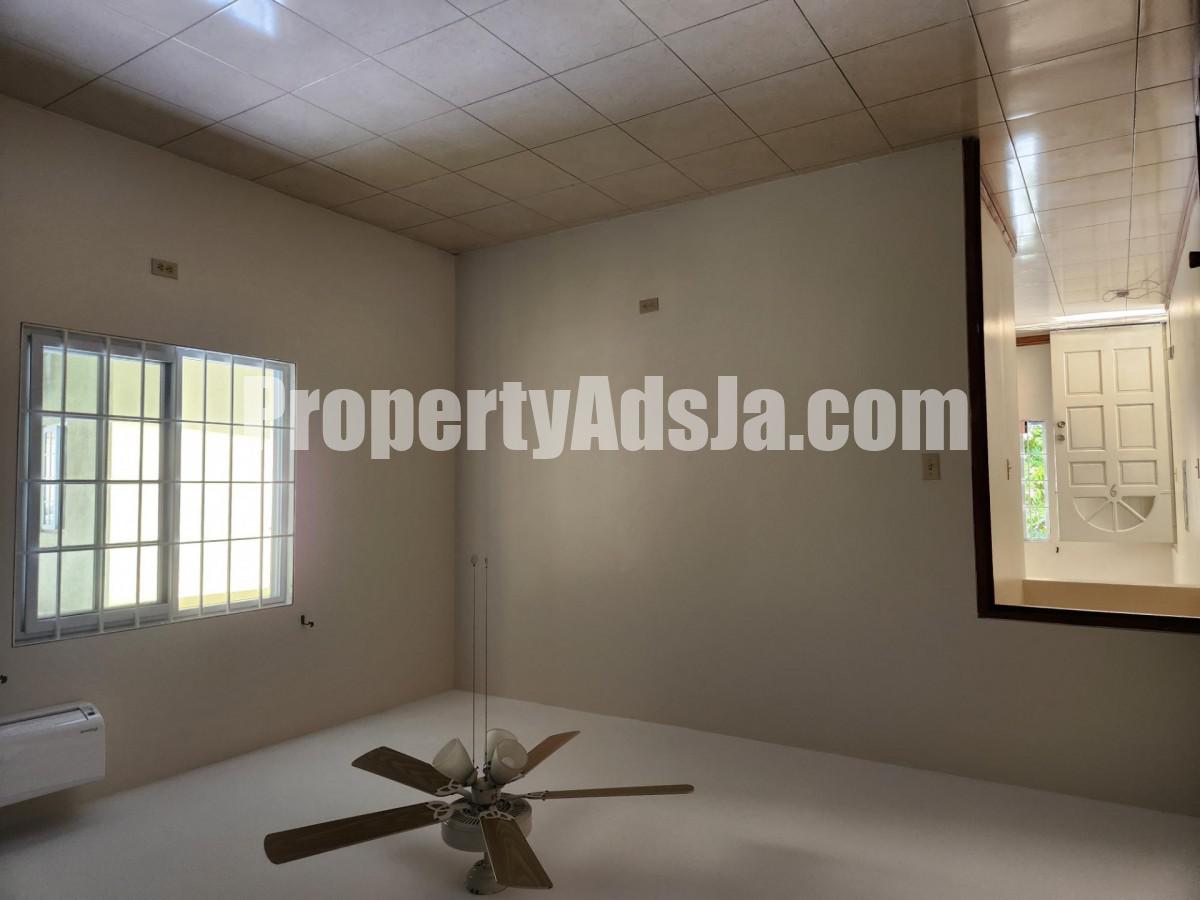 Apartment For Rent in Mona Heights, Kingston / St. Andrew Jamaica