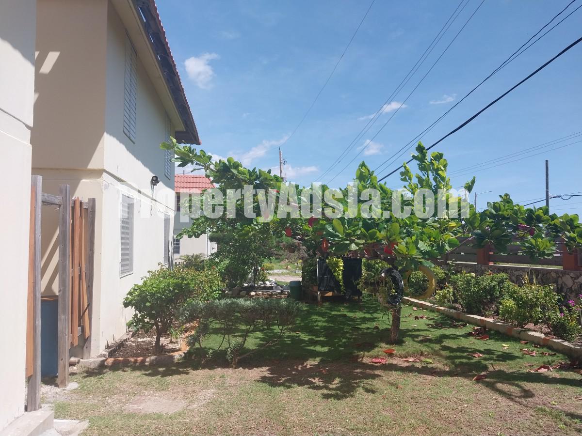 Apartment For Sale in Portmore, St. Catherine Jamaica