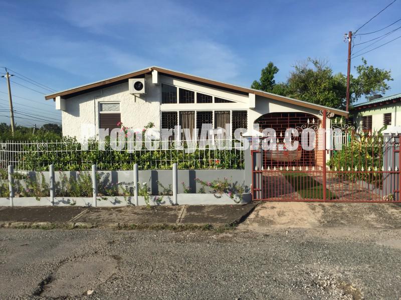 House For Sale in Perkins Boulevard, Kingston / St. Andrew Jamaica