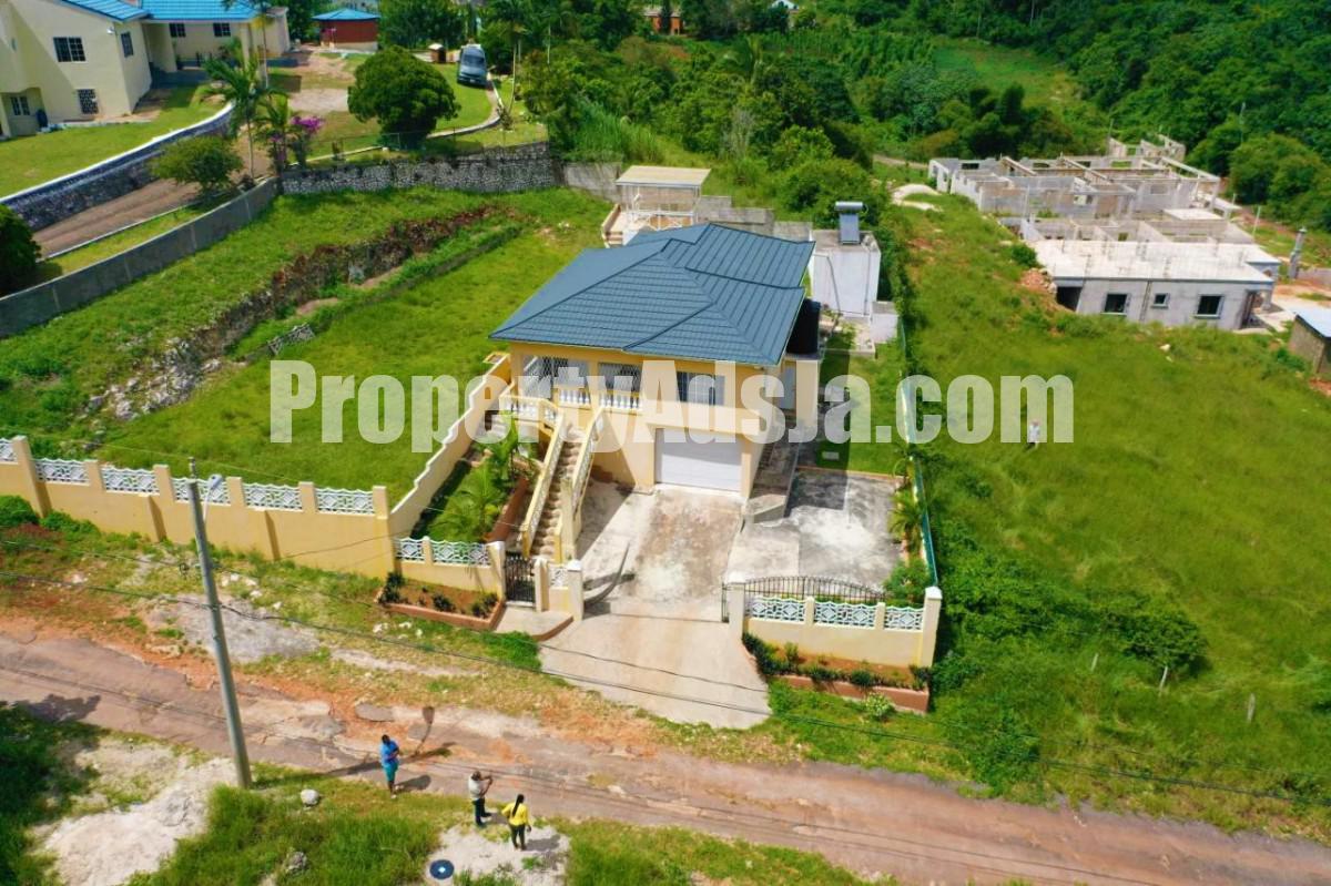 House For Sale in Hillside, Manchester Jamaica
