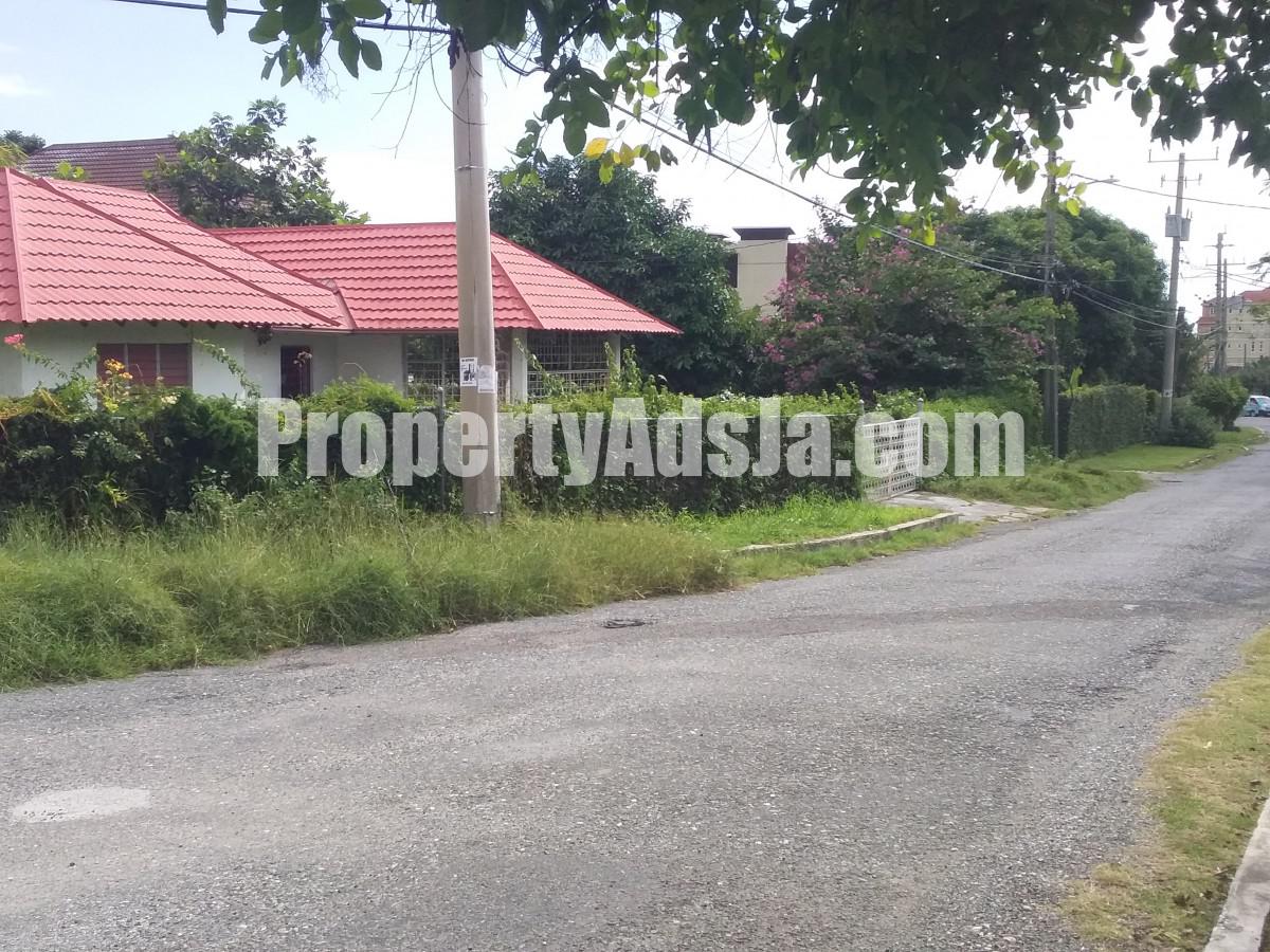 House For Sale in Charlton, Kingston / St. Andrew Jamaica