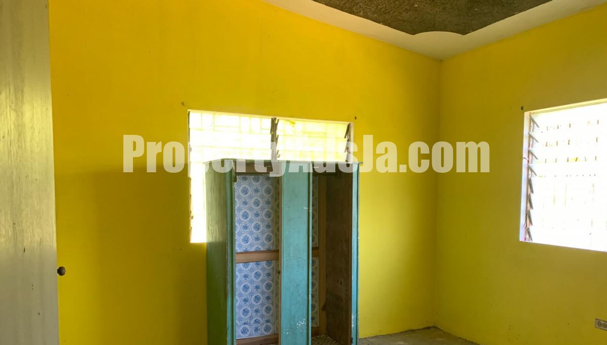 House For Sale in Guys HIll, St. Mary Jamaica