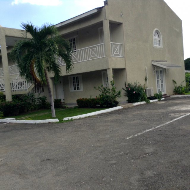 Apartment For Sale in Mona, Kingston / St. Andrew Jamaica