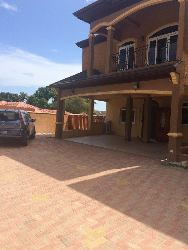 Townhouse For Sale in KINGSTON 6, Kingston / St. Andrew Jamaica