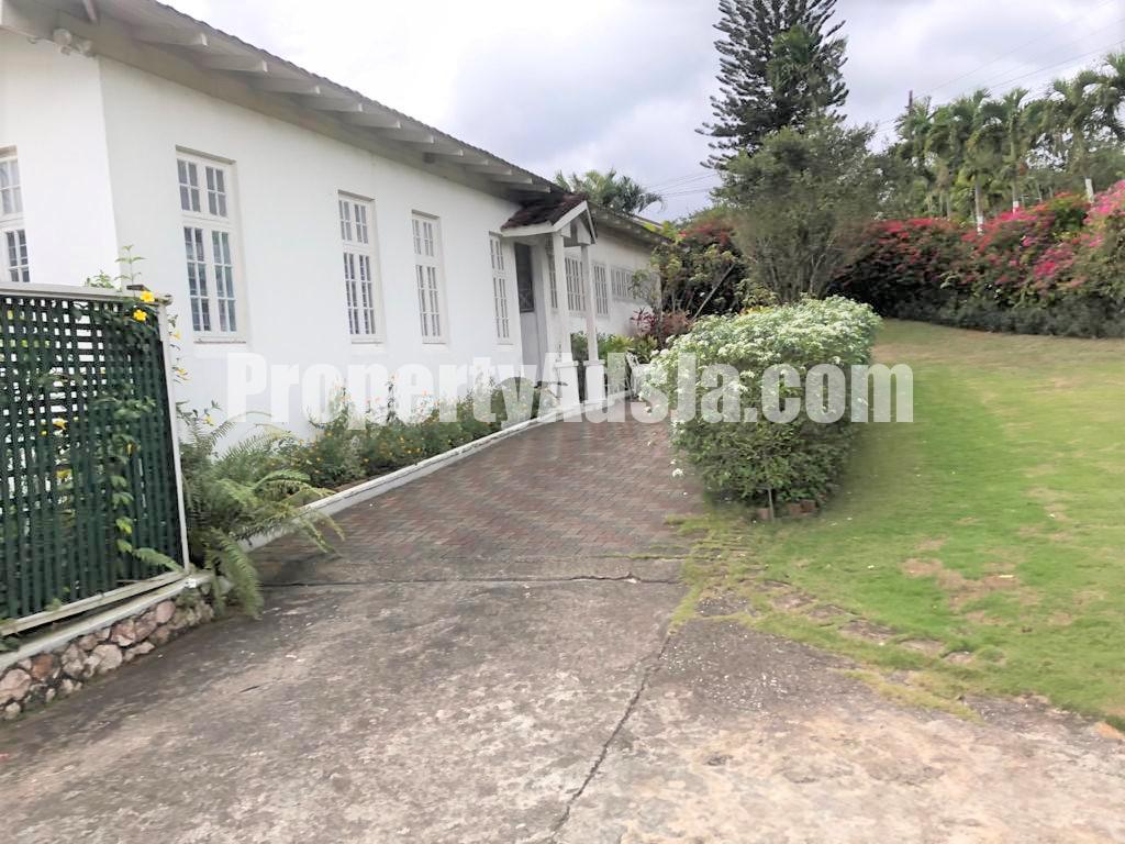 House For Sale in Stony Hill PRICE REDUCED, Kingston / St. Andrew