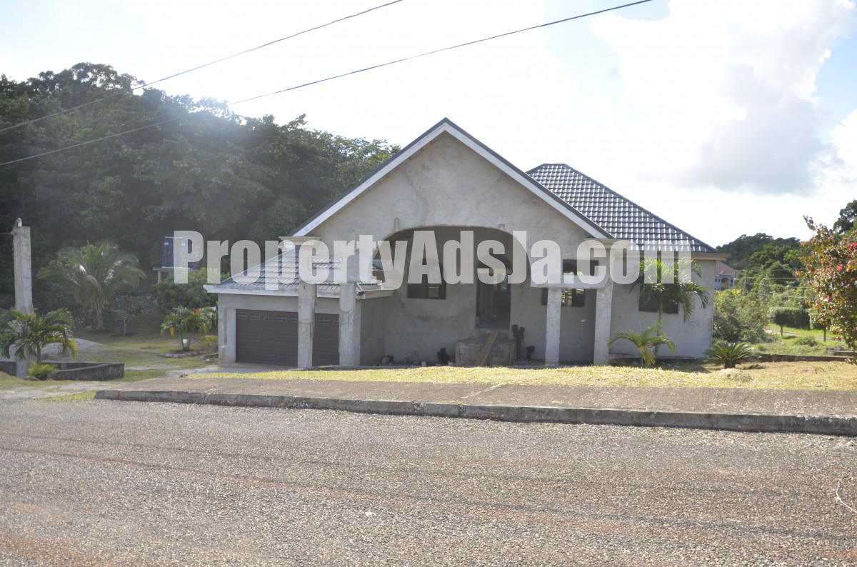 House For Sale in Mandeville, Manchester Jamaica