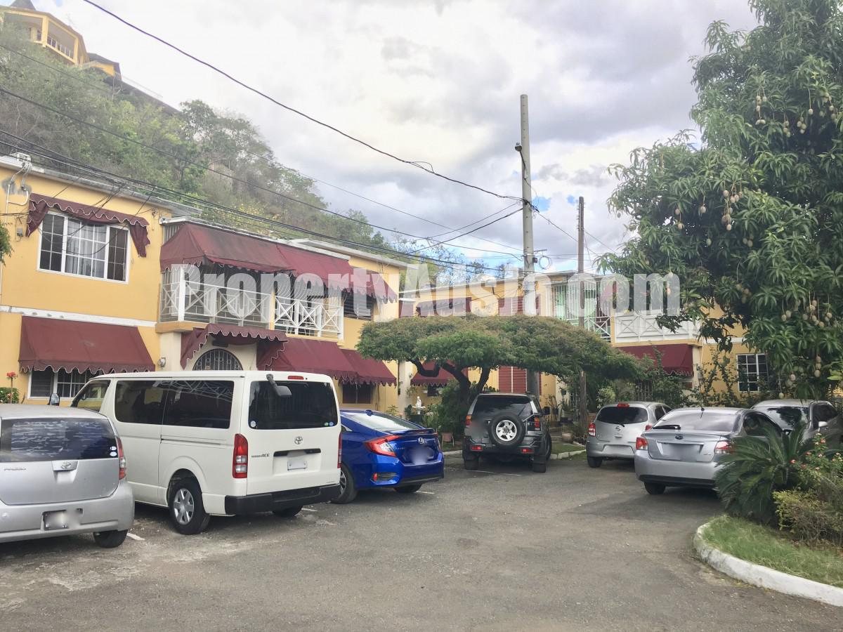 Townhouse For Rent in Perkins Estate, Kingston / St. Andrew Jamaica