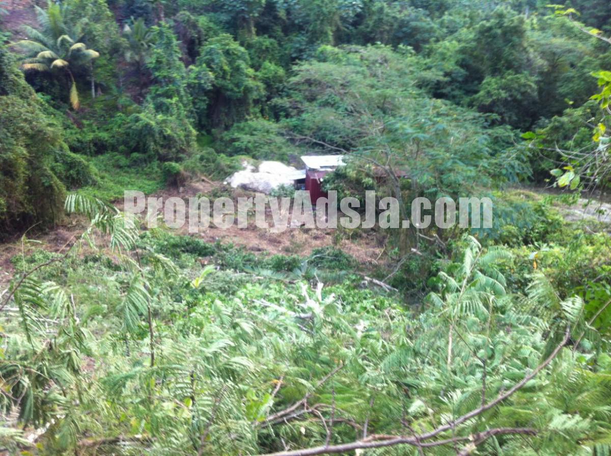 Residential lot For Sale in Red Hills, Kingston / St. Andrew Jamaica
