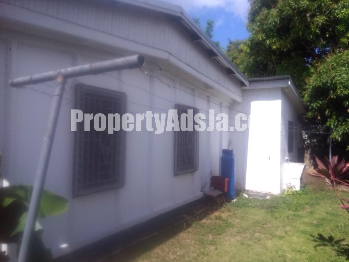 House For Sale in Hughenden Silver Road, Kingston / St. Andrew Jamaica