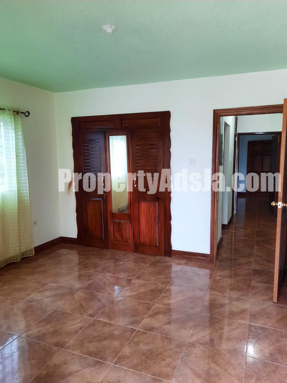 Apartment For Rent in Santa Cruz, St. Elizabeth Jamaica
